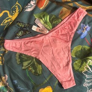 NWT Victoria’s Secret Retired Soft Pink Two Toned Thong Size Large